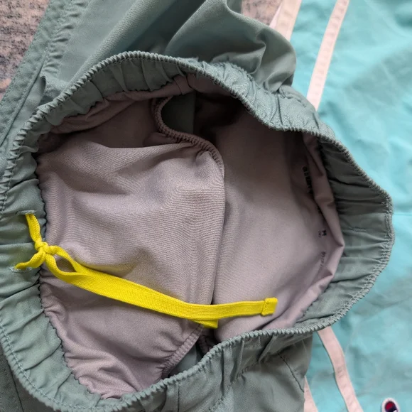 2 Pairs Girl's Athletic Shorts With Lining Size 7-8 Old Navy Champion - Picture 2 of 4